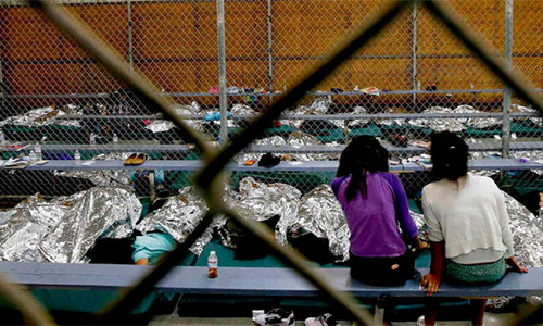 Centro de detención de niños migrantes en EEUU Al menos 463 padres inmigrantes podrían haber sido deportados sin sus hijos